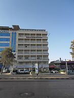 Balcony Hotel & Suites