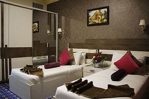 Balcony Hotel & Suites