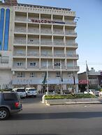 Balcony Hotel & Suites