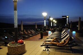 Business Hotel Conference Center & Spa