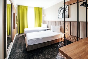 Business Hotel Conference Center & Spa