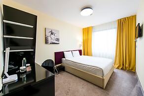 Business Hotel Conference Center & Spa