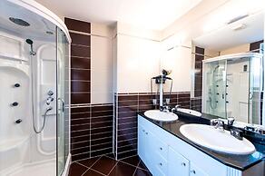 Business Hotel Conference Center & Spa