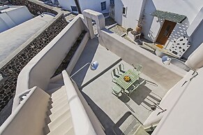 Pyrgos Terrace House
