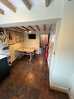 Beaumond Cross Inn