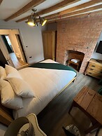 Beaumond Cross Inn