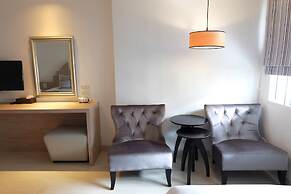 Methavalai Residence