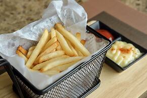 Methavalai Residence