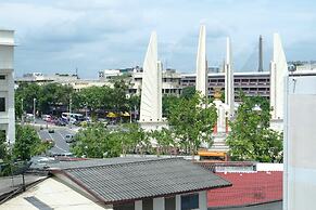 Methavalai Residence