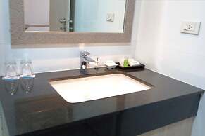 Methavalai Residence