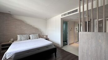 Methavalai Residence