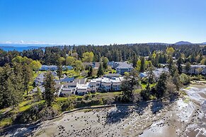 Pacific Shores Resort & Spa