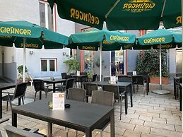 KOOS Hotel&Apartments