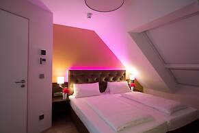 KOOS Hotel&Apartments