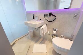 KOOS Hotel&Apartments