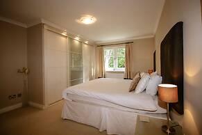 Turnberry Apartments