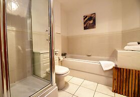 Turnberry Apartments