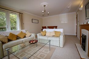 Turnberry Apartments