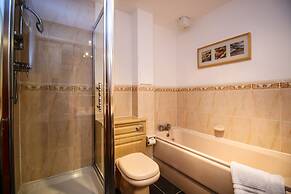 Turnberry Apartments