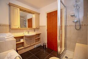 Turnberry Apartments