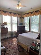 Inn Upon Moon River Plantation