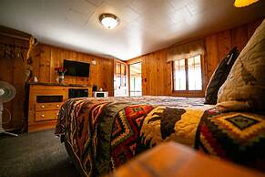 Chinook Winds Lodge