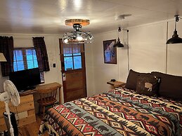 Chinook Winds Lodge
