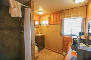 Chinook Winds Lodge
