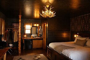 The Amoretti Hotel