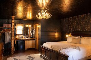 The Amoretti Hotel