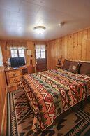 Chinook Winds Lodge