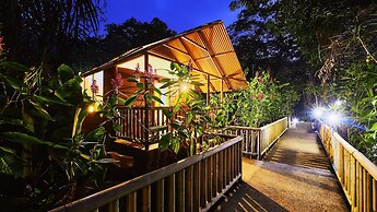 Aninga Lodge
