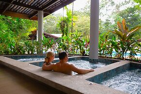 Aninga Lodge