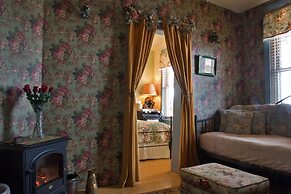 Ghost City Inn