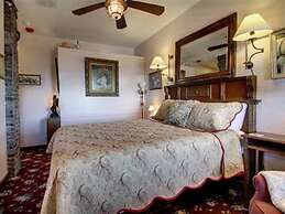 Ghost City Inn
