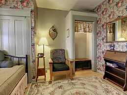Ghost City Inn