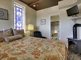 Ghost City Inn
