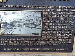 Ghost City Inn