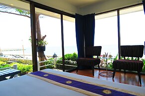 Chomtalay Resort at Had Chaosamran Beach
