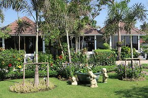 Chomtalay Resort at Had Chaosamran Beach