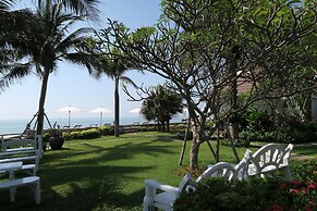 Chomtalay Resort at Had Chaosamran Beach