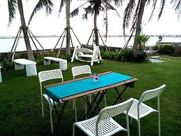 Chomtalay Resort at Had Chaosamran Beach
