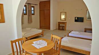 Proteas Hotel & Suites