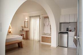 Proteas Hotel & Suites