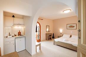 Proteas Hotel & Suites