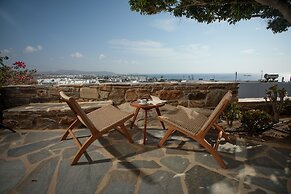 Proteas Hotel & Suites