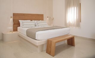 Proteas Hotel & Suites