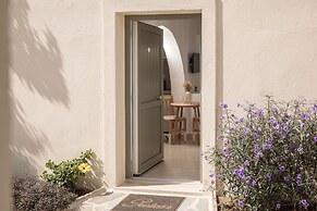 Proteas Hotel & Suites