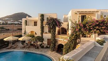 Proteas Hotel & Suites