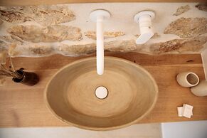 Proteas Hotel & Suites